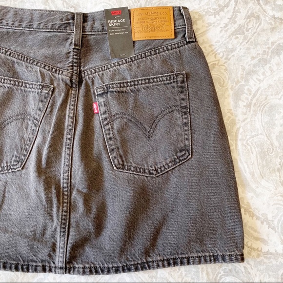 Levi's Dresses & Skirts - LEVI’S Ribcage Denim Mini Skirt Black 28 NEW NWT